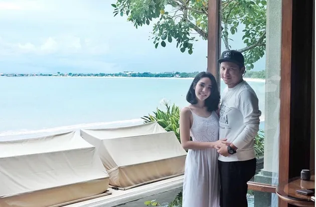 Gading &amp; Gisel Mesra di Bali