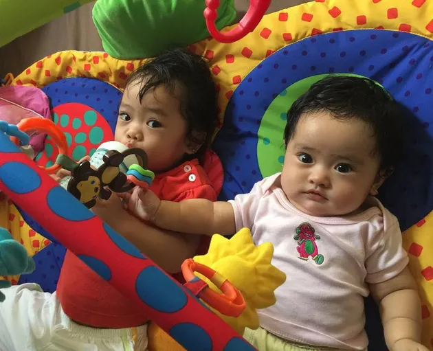 Dua Putri Oki Setiana Dewi