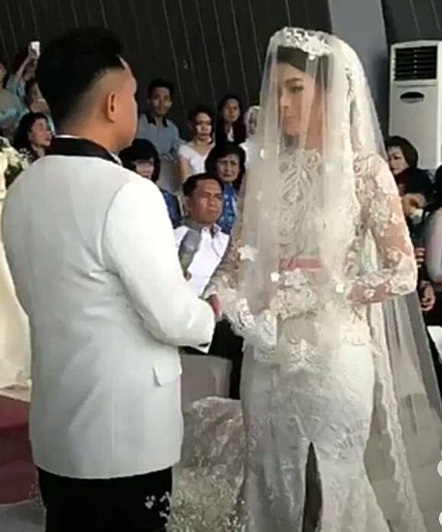 Kezia Warouw