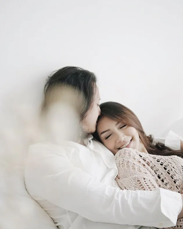 Pemotretan Kehamilan Melody Prima