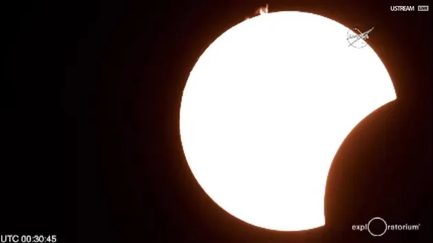 gerhana matahari total 09 maret 2016