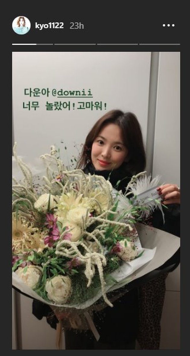 PHOTO: Beautiful Appearance of Song Hye Kyo on Her 38th Birthday, Receives Many Gifts from Fans