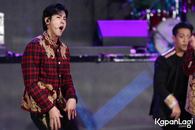 PHOTOS: TVXQ Yunho and Changmin's Super Cool Performance at Korean Wave in Love 2020 that Successfully Makes Fans Fail to Move On
