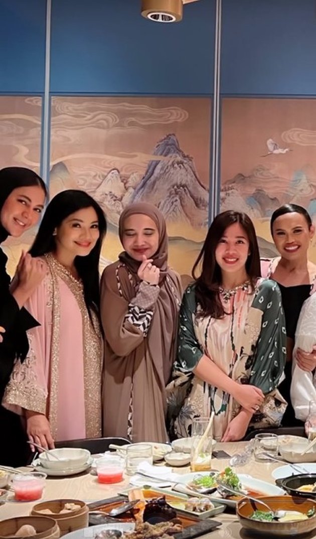 Photos of Titi Kamal's Appearance at Bukber with the Cendol Gang that Garner Praise, Called Refreshing and More Beautiful