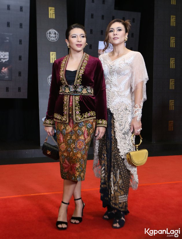 Wulan Guritno and Shalom Razade's Appearance at FFI 2021, Mother and Daughter Super Gorgeous