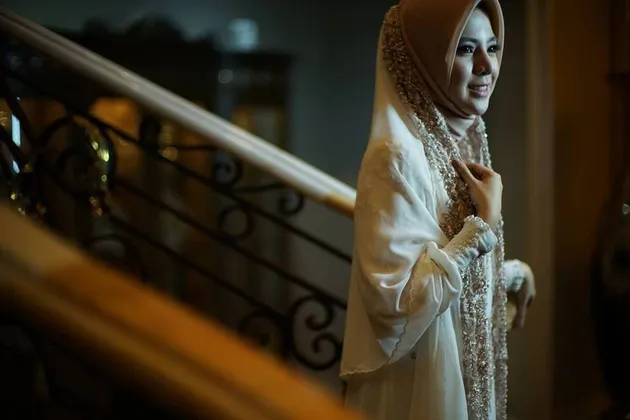 Foto pernikahan putri Gubernur Soekarwo - Kartika Prawita