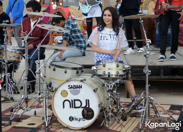 NOAH, Nidji, D Masiv dan Geisha