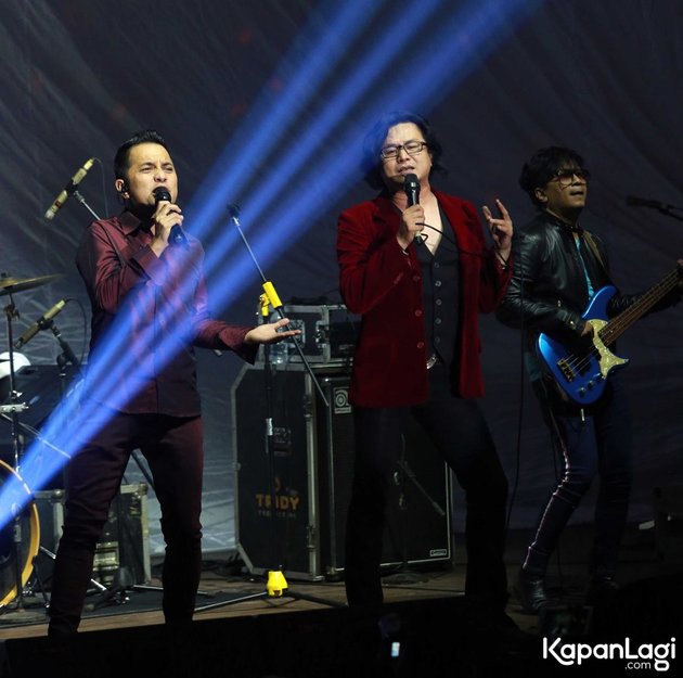 Java Jive &amp; Dewa 19