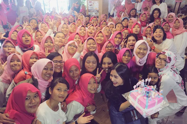 Prilly Latuconsina