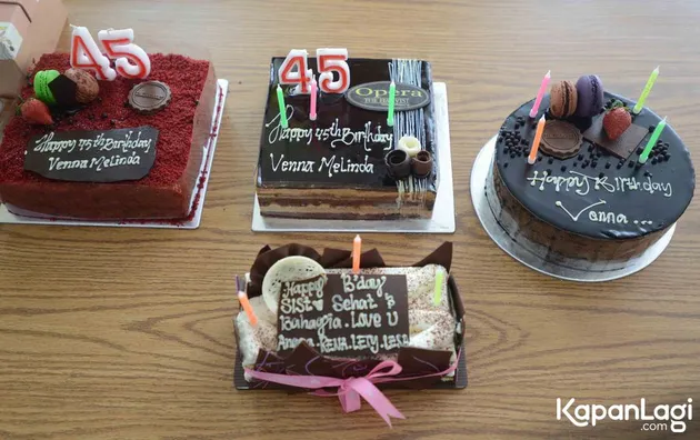 Ultah Ke-45 Venna Melinda