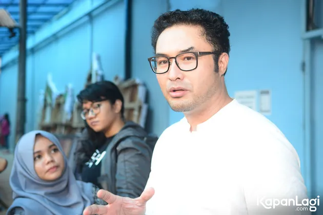 Cara Surya Saputra merawat anak