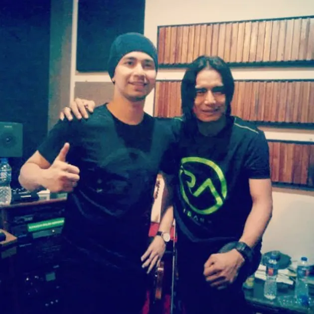 Raffi Ahmad bahkan rela begadang hingga jam 2 pagi demi menyelesaikan proses rekamannya.