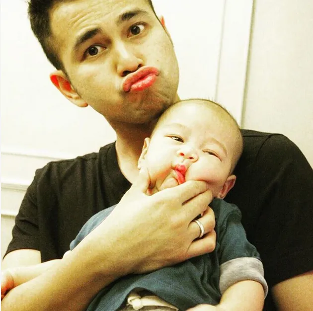 Demi buah hati tercintanya, Raffi Ahmad akan memberikan sebuah persembahan paling istimewa untuk Rafathar.