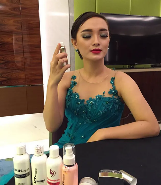 Penampilan Baru Neng Zaskia Gotix