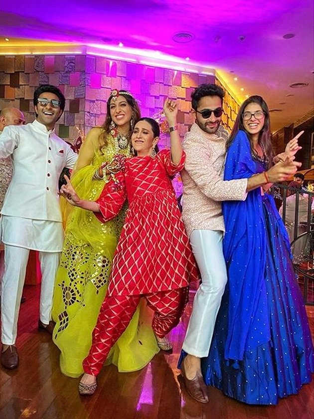 PHOTOS: Armaan Jain's Wedding, Kareena Kapoor's Cousin, Super Joyful and Luxurious