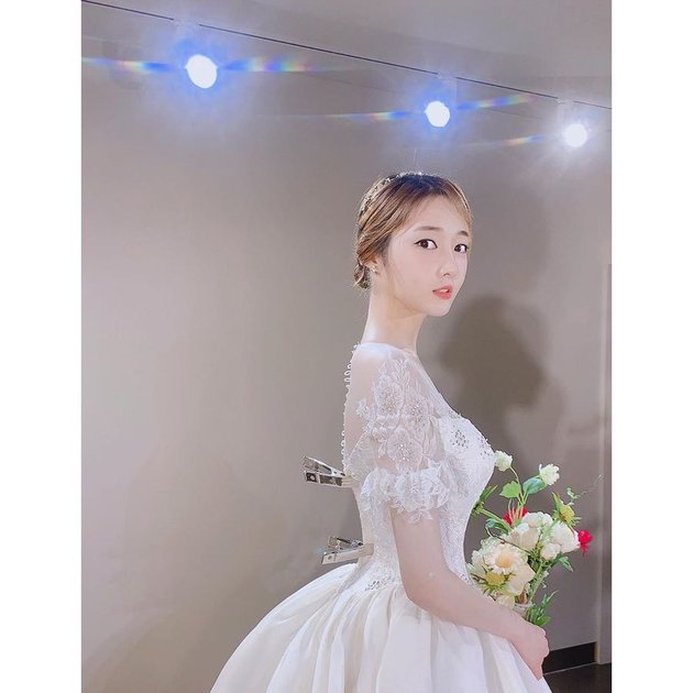 PHOTO: Former T-Ara Member Han Ahreum's Wedding, Looking Gorgeous at the Altar with Her Husband