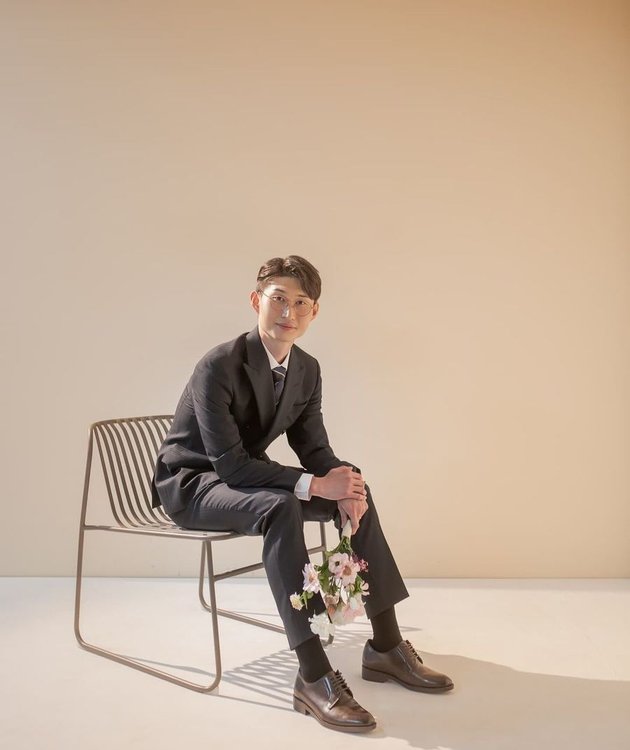 Wedding Photos of Han Jongdae Alias Bandung Oppa, Now Officially a Husband