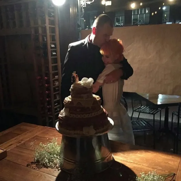 Foto Pernikahan Hayley Williams &amp; Chad Gilbert
