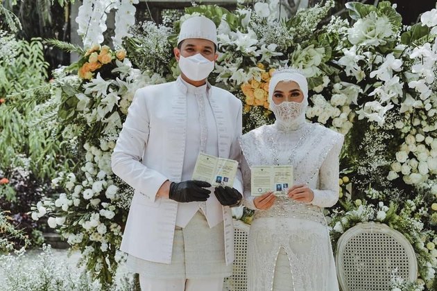 Wedding Photos of Inge Amelia, Kahiyang Ayu's Sister-in-Law, Bobby Nasution as the Wedding Witness