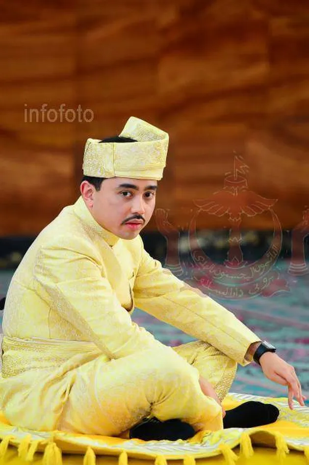 Foto Pernikahan Ratusan Miliar Pangeran Brunei Mewah Lautan Emas Kapanlagi Com