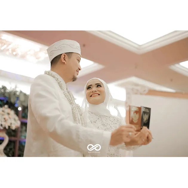 Tito Haris Mantan Suami Dian Pelangi Menikah