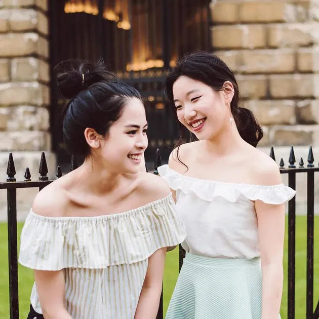 Maudy Ayunda - Kim Zhang