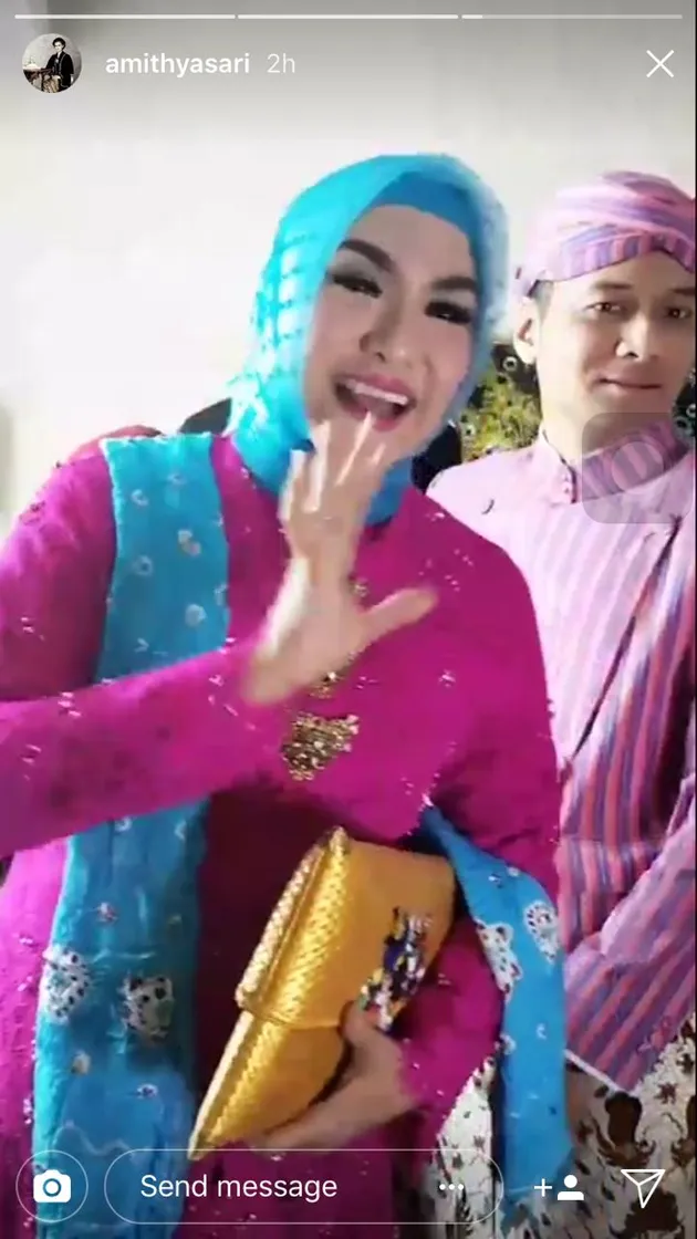 FOTO: PERSIAPAN VICKY SHU HADIRI NIKAHAN KAHIYANG BARENG 