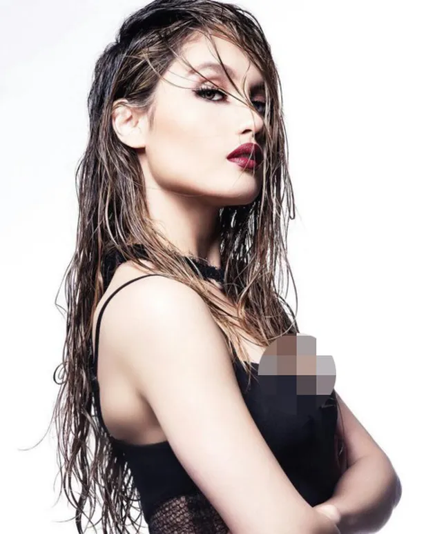 Perut Six Pack Cinta Laura