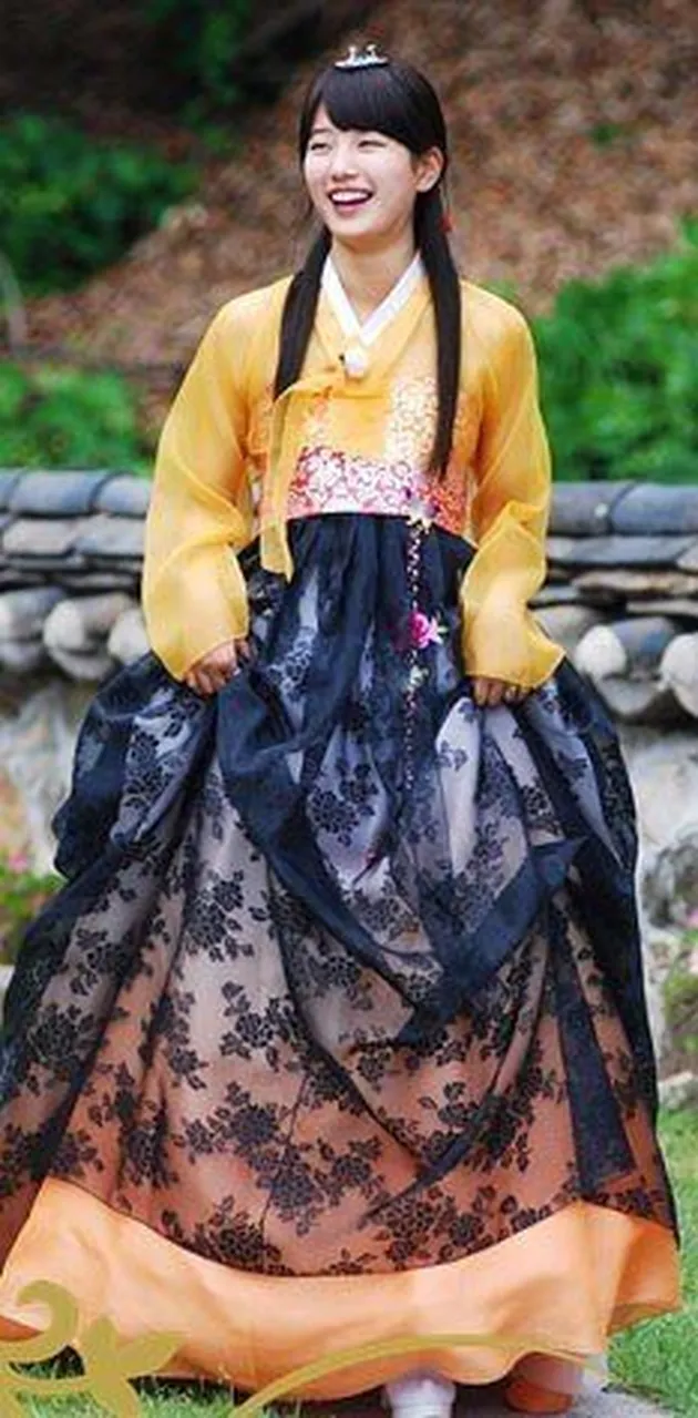Suzy Miss A Dengan Hanbok