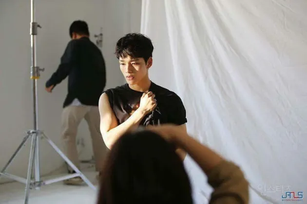 FOTO: PESONA GANTENG & HOT BER-ABS YEO JIN GOO AKTOR ...