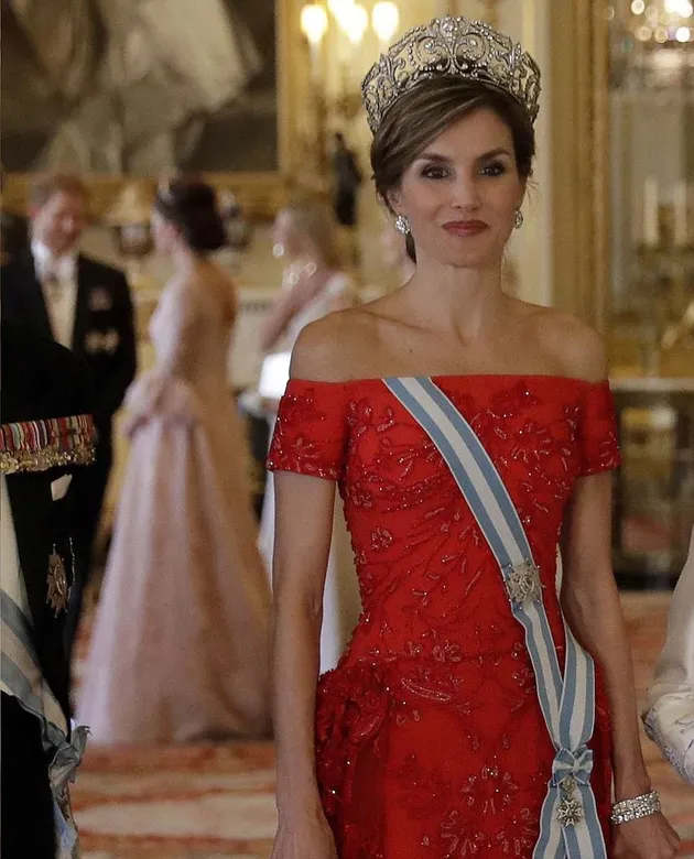Ratu Letizia di Buckingham Palace Inggris
