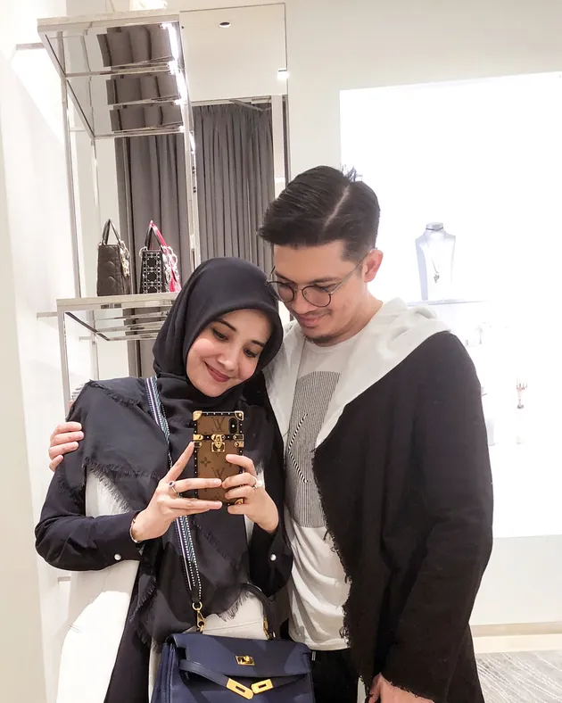 Zaskia Sungkar Cantik