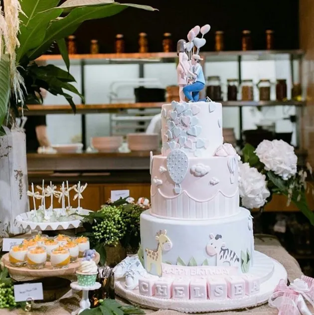 Chelsea Olivia - Glenn Alinskie 