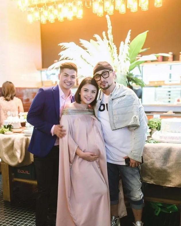 Chelsea Olivia - Glenn Alinskie 