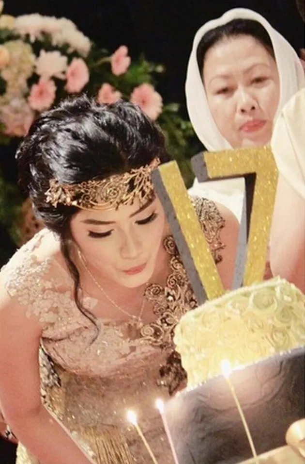 Pesta Ulang tahun Ochi Rosdiana