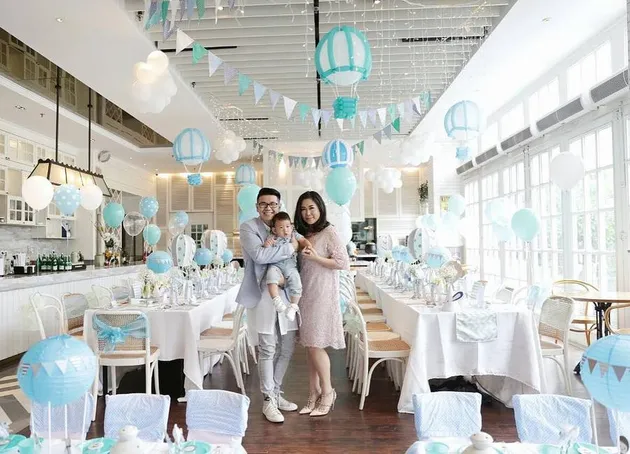 Syahrini di Ultah Peter Flynn