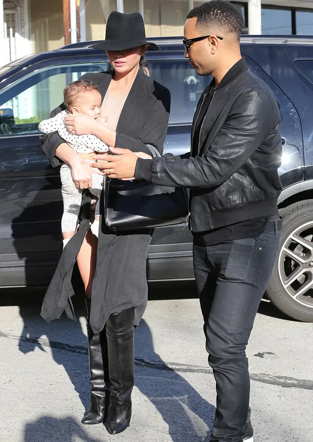 Anak John Legend - Chrissy Teigen