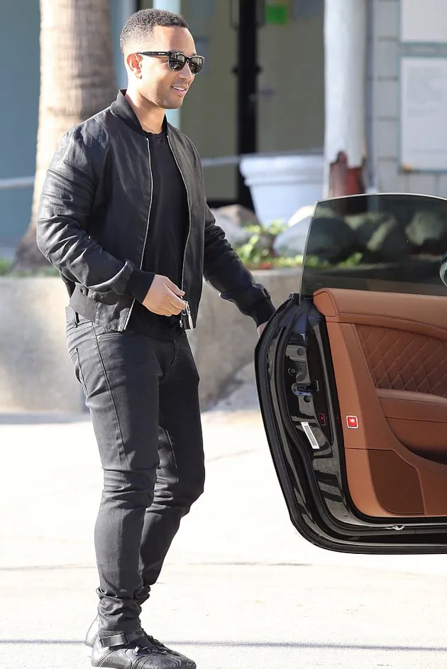 Anak John Legend - Chrissy Teigen