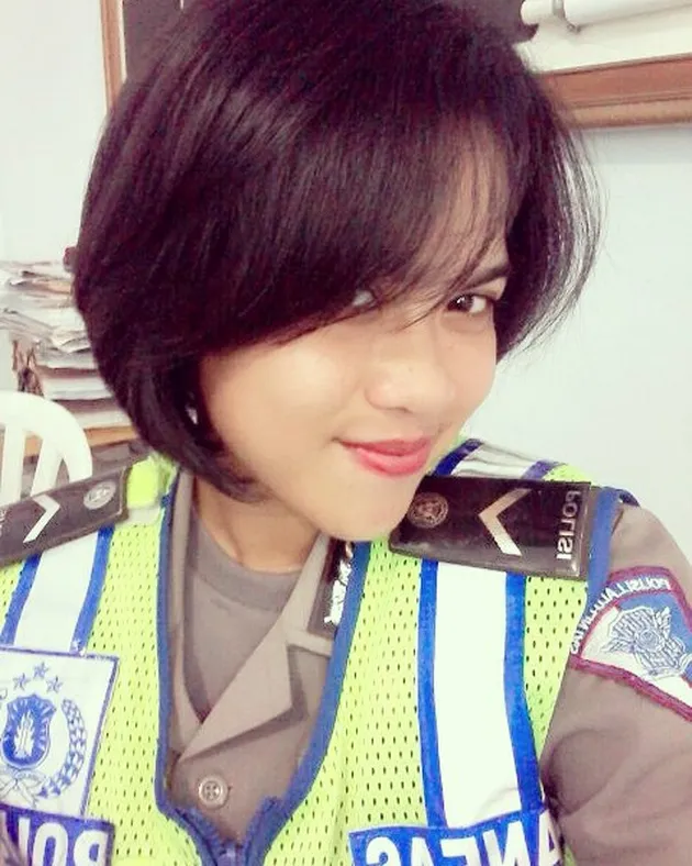 polwan mirip raisa, foto mirip raisa, polisi mirip raisa