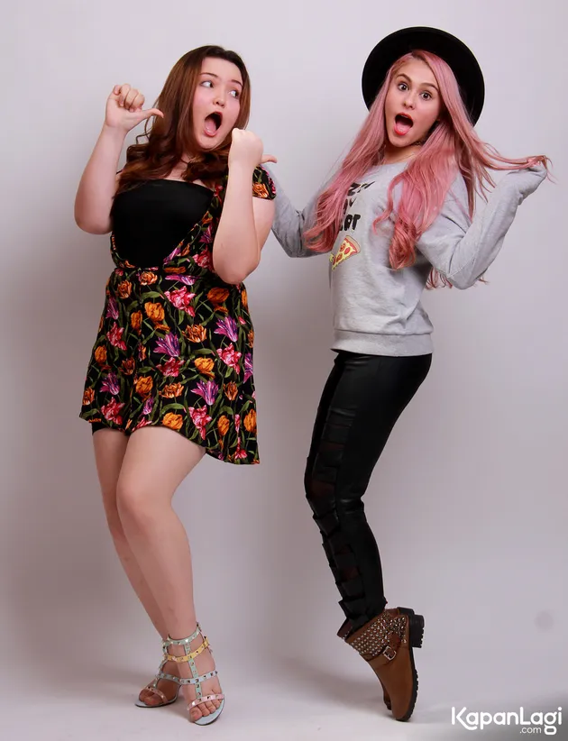 Setelah lulus dari X Factor Indonesia, Jessica Bennet dan Patricia Sarah mendapat satu lagu berjudul Over You.