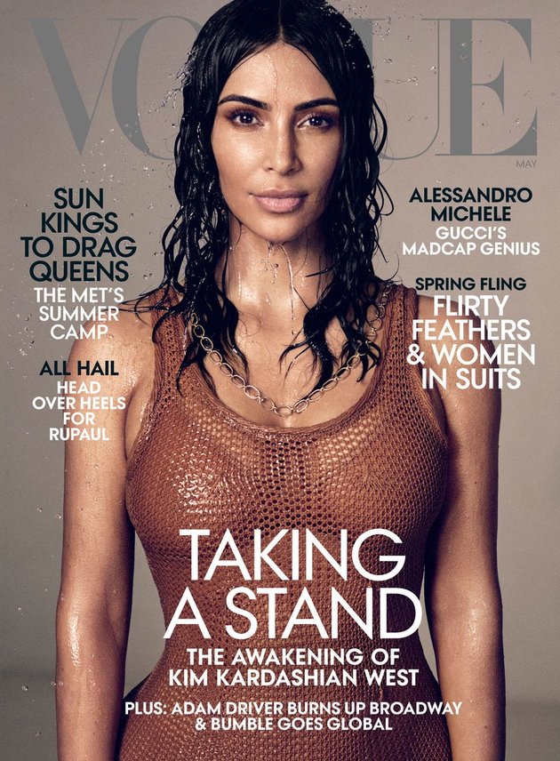 Seperti inilah penampilan Kim Kardashian di cover majalah Vogue untuk edisi bulan Mei 2019 mendatang. Penasaran seperti apa penampakan foto-foto lainnya?