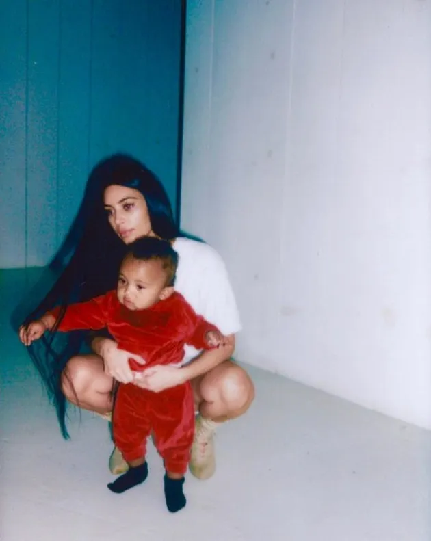 Kim Kardashian &amp; Anaknya