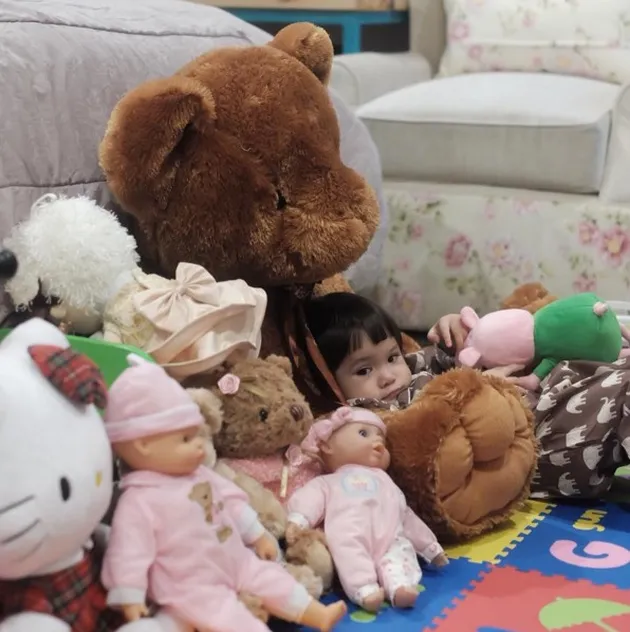 FOTO POTONG RAMBUT PENDEK BABY GEMPI MAKIN LUCU FOTO POTONG RAMBUT PENDEK BABY GEMPI MAKIN LUCU