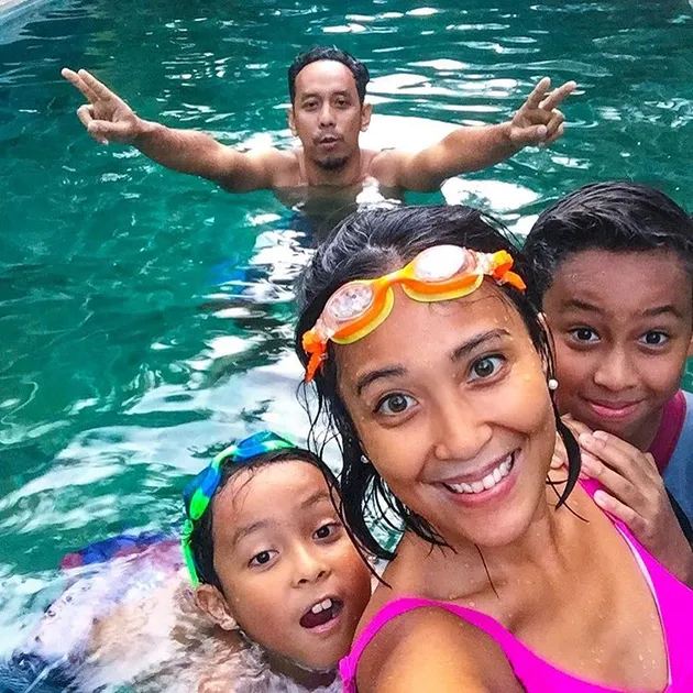 Sophie Navita - Pongki Barata