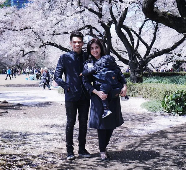 Keluarga Jonathan Frizzy