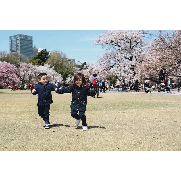 Keluarga Jonathan Frizzy