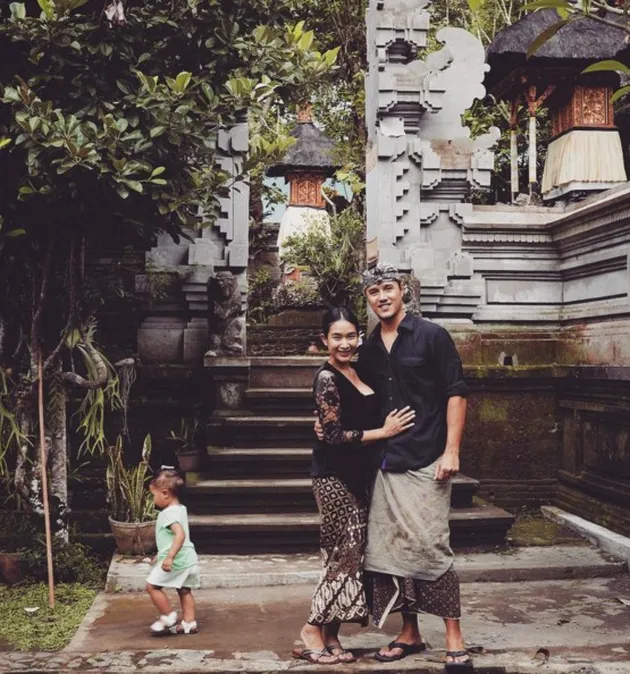 keluarga happy salma, keluarga selebriti, suami happy salma