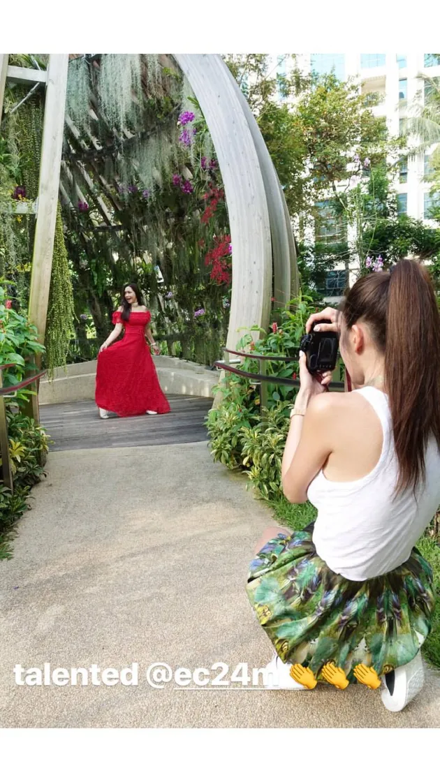 FOTO: POTRET KEAKRABAN MAIA ESTIANTY DENGAN SOSIALITA 