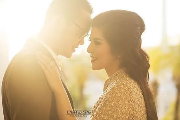 Foto prewed putri gubernur Jatim, Kartika Soekarwo