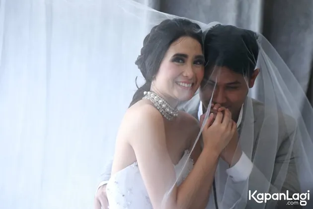 Ryana Dea &amp; Redi Puadin